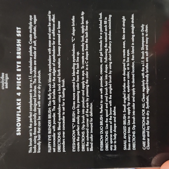 E.L.F. Snowflake 4 Piece Eye Brush Set and Eyeshadow Switching Sponge - Picture 2 of 3